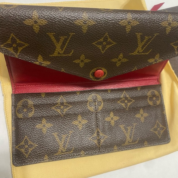 Louis Vuitton Josephine Wallet - Picture 4 of 16
